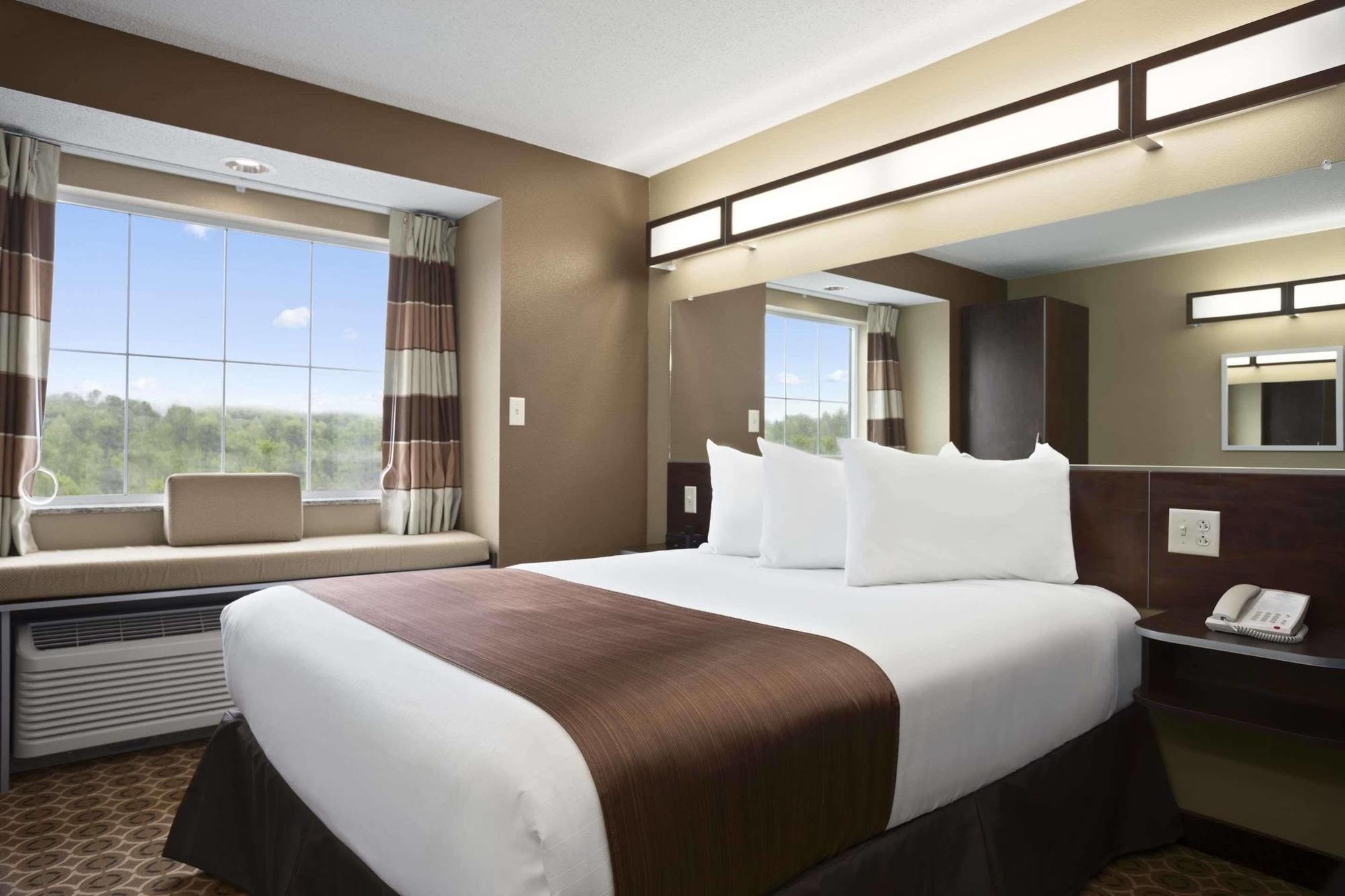 Sonesta Essential Fairmont Hotel Ngoại thất bức ảnh